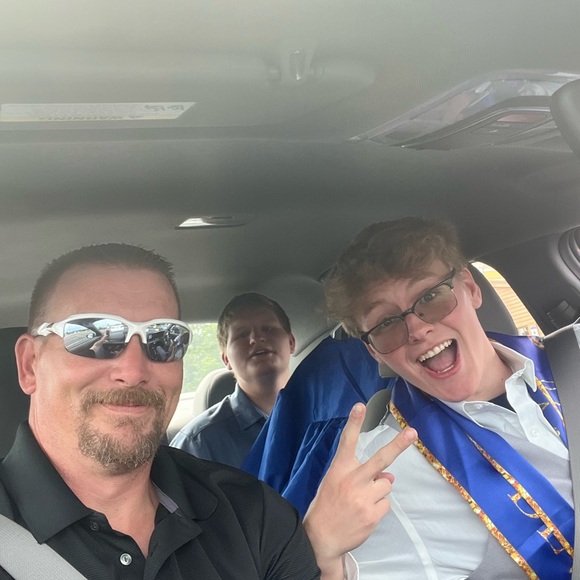 Meet your Posher, Chris - Picture 6 of 8